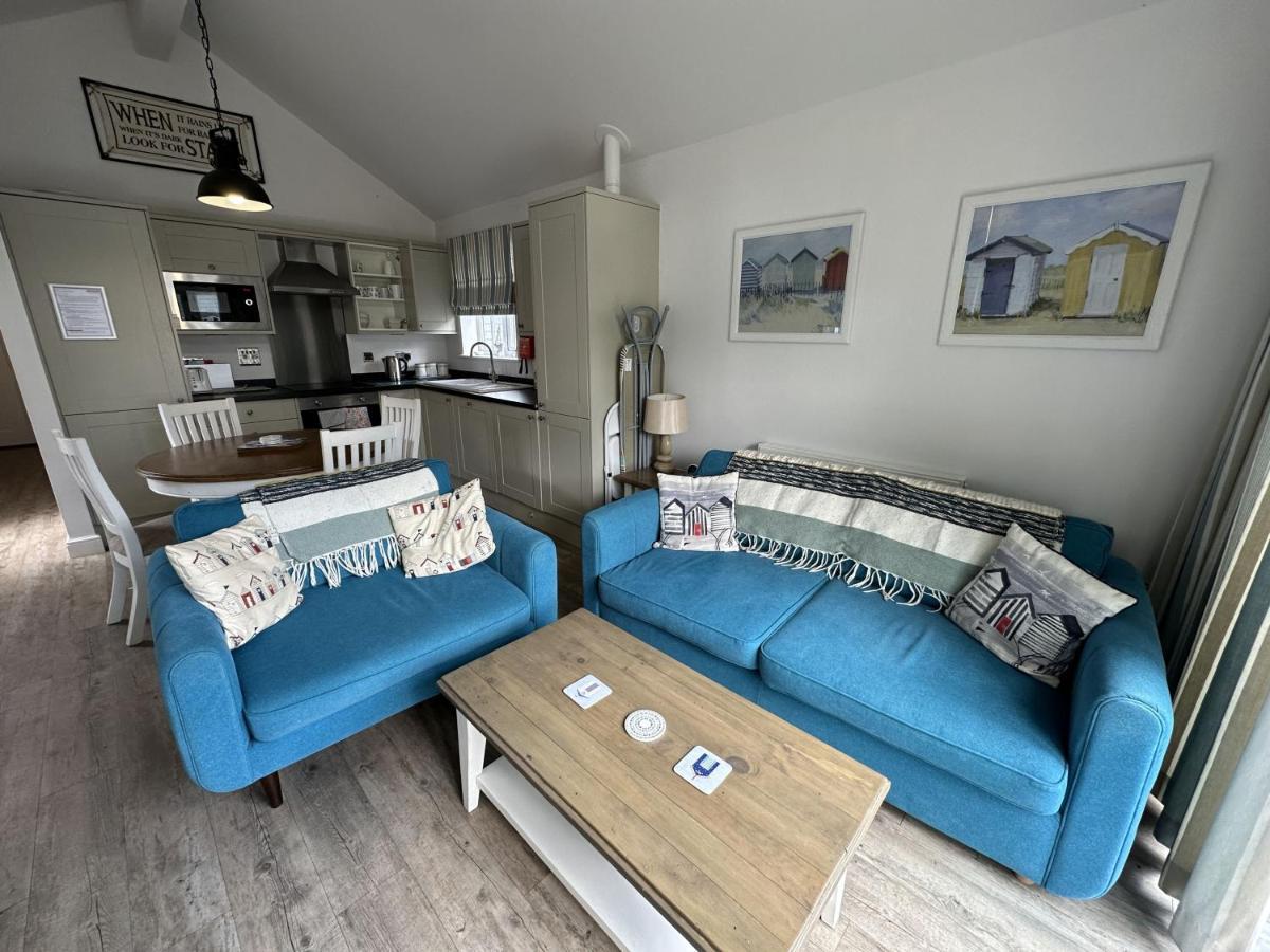 Azure Beach House Filey Extérieur photo