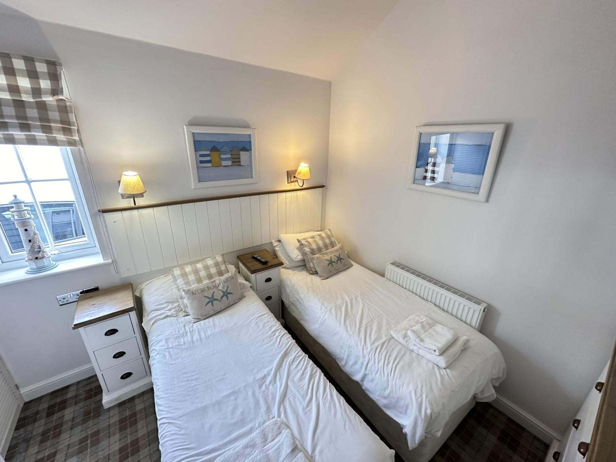 Azure Beach House Filey Extérieur photo